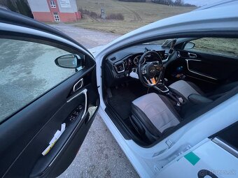 Koženné poťahy na mieru Kia Ceed CD - 10