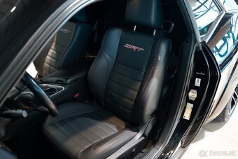 Dodge Challenger 5.7 HEMI - 10