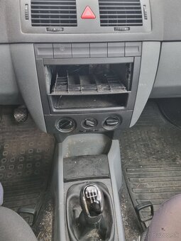 SKODA FABIA 1.9SDi COMBI  ROK-2003 - 10