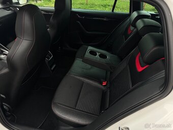 Škoda Octavia Combi 2.0 TDI DPF RS DSG - 10