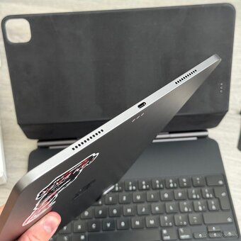 iPad Pro 12.9” M1 (5.gen) + Magic Keyboard + Apple Pencil 2 - 10