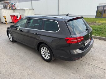Volkswagen Passat 2.0 TDI 110kw ACC - 10