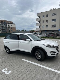 Hyundai Tucson - 10