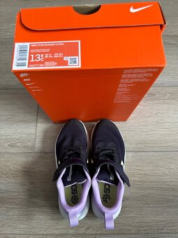 Športové tenisky Nike 31,5 - 10