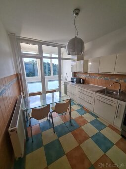 Prenajmem 4 izbový byt Banská Bystrica Radvaň - 10