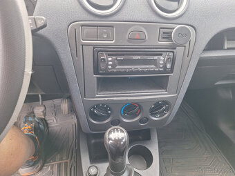 Ford Fusion 1.4 TDCi Ambiente - 10