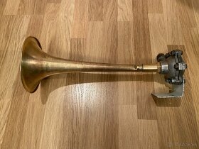 Podtlaková trumpeta - 10