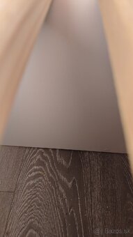 Masívna čalúnená manželská posteľ 180x200 - 10