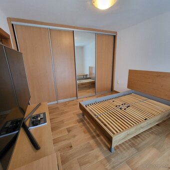 Prenájom 2 izbový byt, balkón na Štefánika (Staré sídlisko) - 10