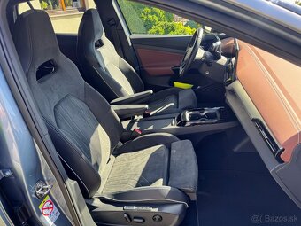 VW ID.5 150 KW 82KWh 5/2022 1.majitel DPH tažné zařízení - 10