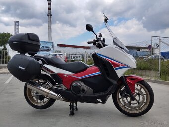 Honda Integra 750 - 10