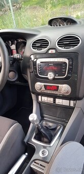 Ford Focus 2.5 ST - 10