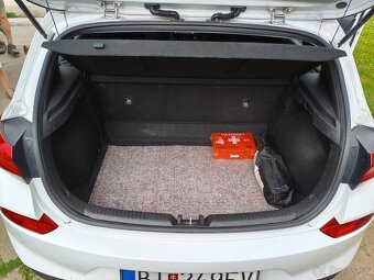 Predám Hyundai i30 2018, 88705km - 10