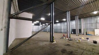 Sklad - 850 m2 - 10