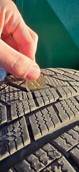 Predám zimne peneu 215/60 R16 RV 2019 - 10