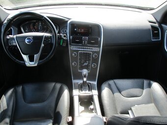 VOLVO XC60 2,4D4 Summum AWD Auto Pano Xen 2014 - 10