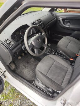 Skoda fabia - 10