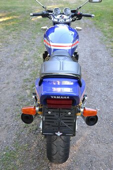 YAMAHA XJR 1200SP CHRISTIAN SARRON REPLIKA - 10