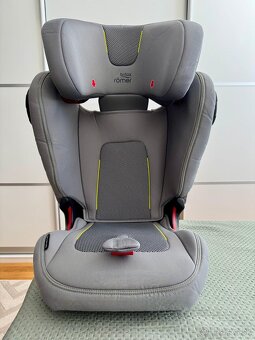 👍 BRITAX Römer KIDFIX III M Detská autosedačka - 10
