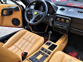 Ferrari 328 GTS z roku 1987 - 10