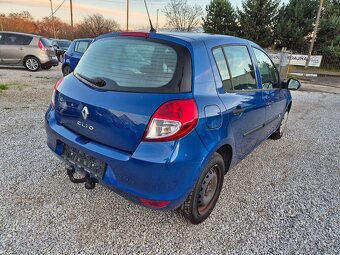 Renault clio - 10