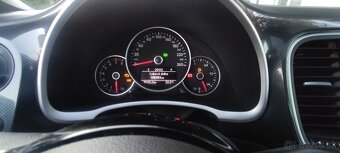 VW Beetle 2.0TSi -147KW DSG Sport - 10