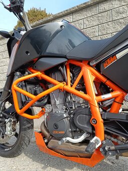 KTM DUKE 690 - 10