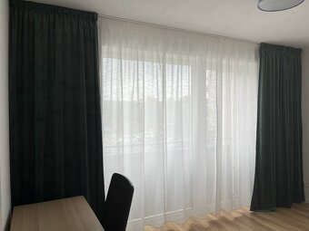 Nový priestranný 3iz. byt s klimatizáciou, balkónom a parkov - 10