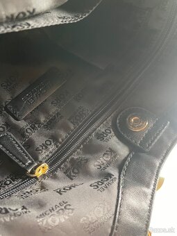 Michael Kors čierna kožená kabelka - 10