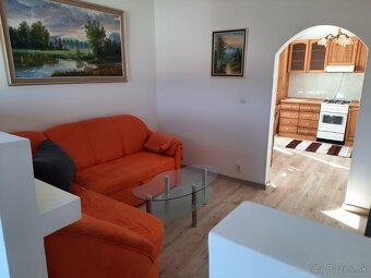 Prenájom 2,5 -izbový byt - 10