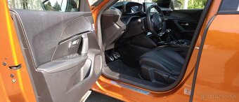 Peugeot 2008 1.2 PureTech 130 GT - 10