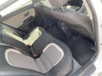 Kia ceed sw 1.6 crdi 100kw - 10