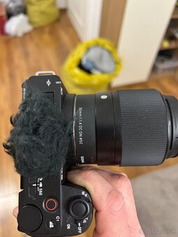 VLOG SET – Sony ZV-E10 II + Sigma 30mm f/1.4 + FULL prísluše - 10