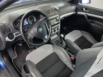 Škoda Octavia II RS 2.0TDi SWISS Blue - 10