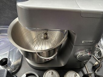 Kuchynský robot Kenwood Chef Elite - 10
