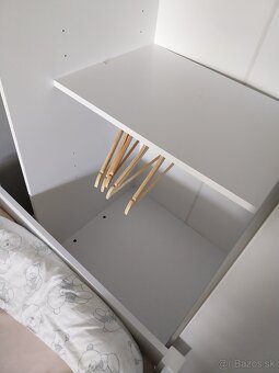Skriňa šatníková - 10