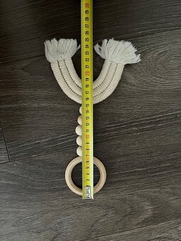 Drevena dekoracia zavesna a držiak na servitky - 10