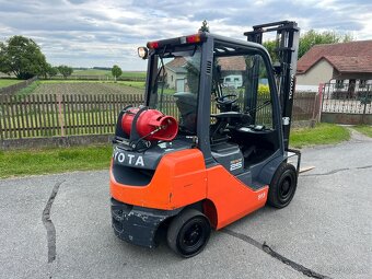 Vysokozdvyžný vozík Toyota 25, rok 2018 - 10