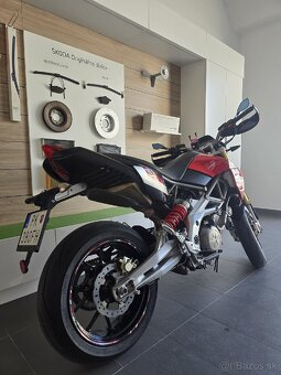 Aprilia Dorsoduro 750 - 10