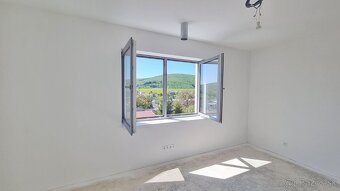 Kvalitná novostavba  5-i rodinného domu, 156 m², Hýľov - 10