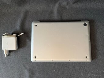 Predám MacBook Pro 13 inch mid 2010 - 10