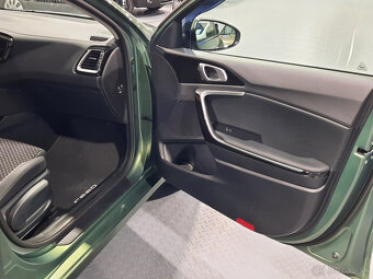 Kia Ceed SW 1.5 T-GDi Gold A/T - 10