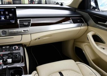 Audi S8 PLUS 4.0TFSI MAX VÝBAVA 2xKOLA 445 kw - 10