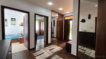 Rodinný dom s pozemkom 1 087 m², Cabaj-Čápor - 10