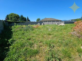 PRIEVIDZA – Staré sídlisko / DOBRÁ POLOHA / Pozemok 1350 m2, - 10
