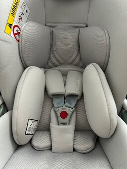 Autosedacka vajicko Cybex cloud T i-size plus so zakladnou T - 10