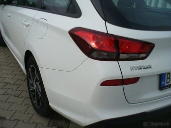 Hyundai i30 CW Combi 1.6 CRDI 9/2021 - 10