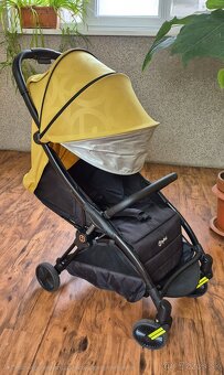 hyBrid ľahký kočík Ezyfold, čierny rám + farebná strieška - 10