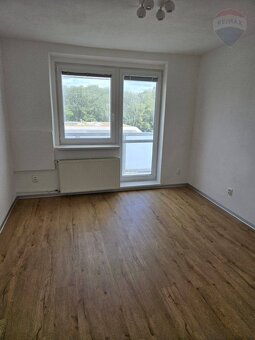 Výnimočný 4-izbový byt s 2 balkónmi, vlastným kúrením, klima - 10