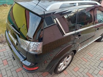 MITSUBISHI OUTLANDER 2,0 TDI 4x4 2007 - 10